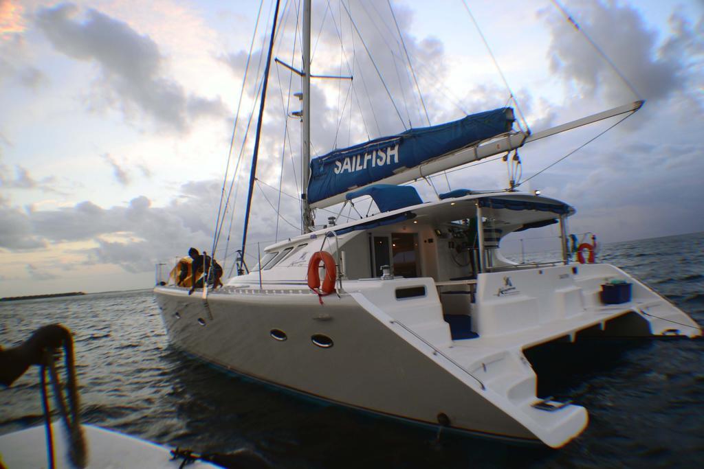 Seahouse Maldives Topdeck Hotel Malé Exterior foto